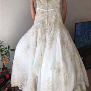 wedding dress